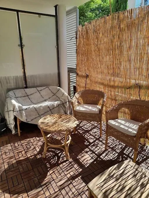 Logement Super Cosy Rue Mourre Avignon
